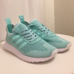 NWT Adidas Flashback Shoes